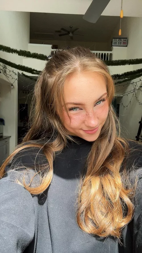 Daily reminder ;) by EroticxDoll