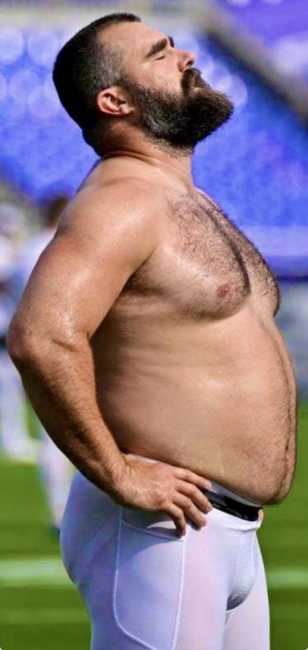 Found this great pic of Jason Kelce posted by TWUnderbuddy