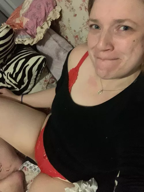 I have a date in an hour 😱 omg I really need to start getting ready  by Last_File