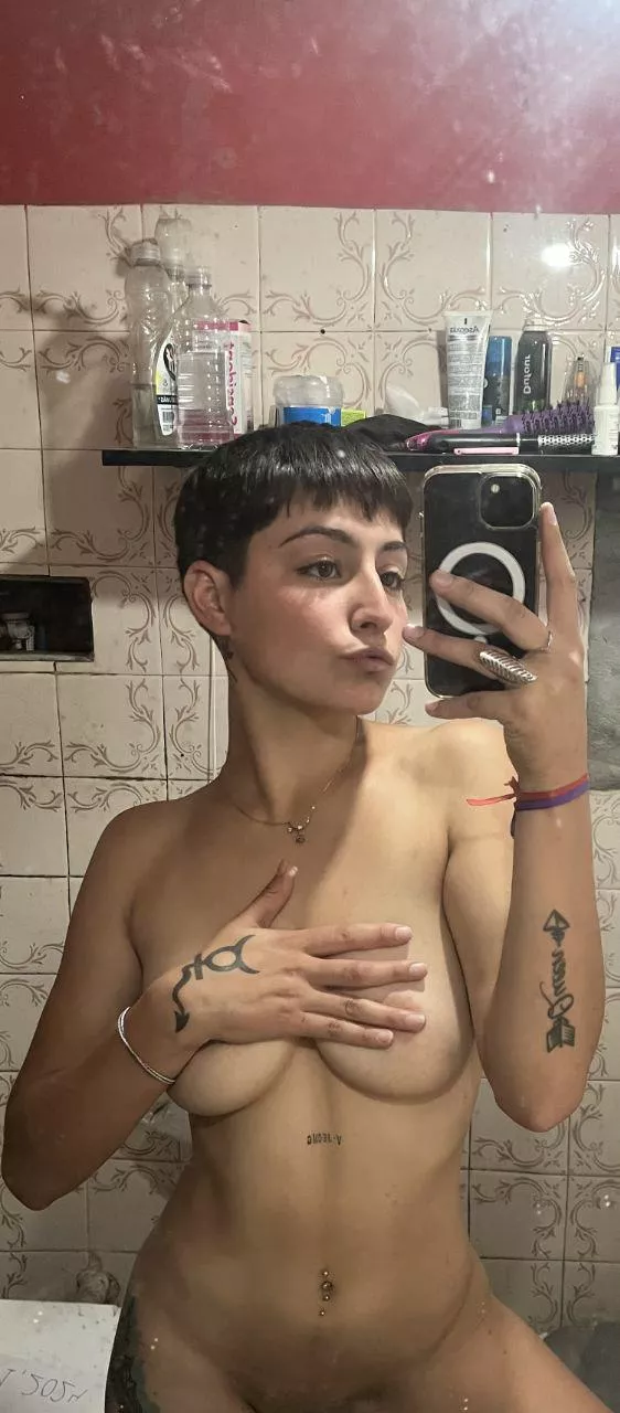 I hope you don't mind my simple living situation posted by lohen_lisa