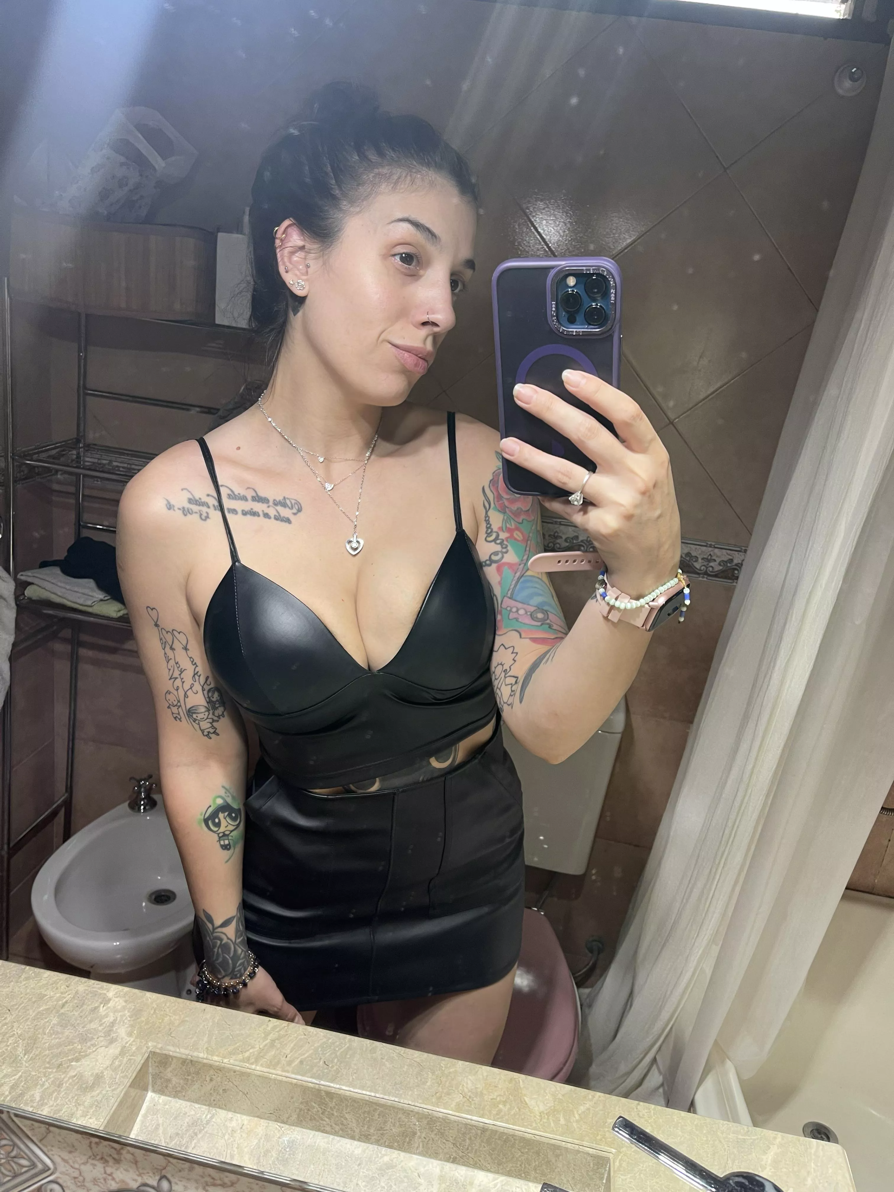 I love leather skirts but I am curious if they are still a thing posted by mxchelle_xoxo