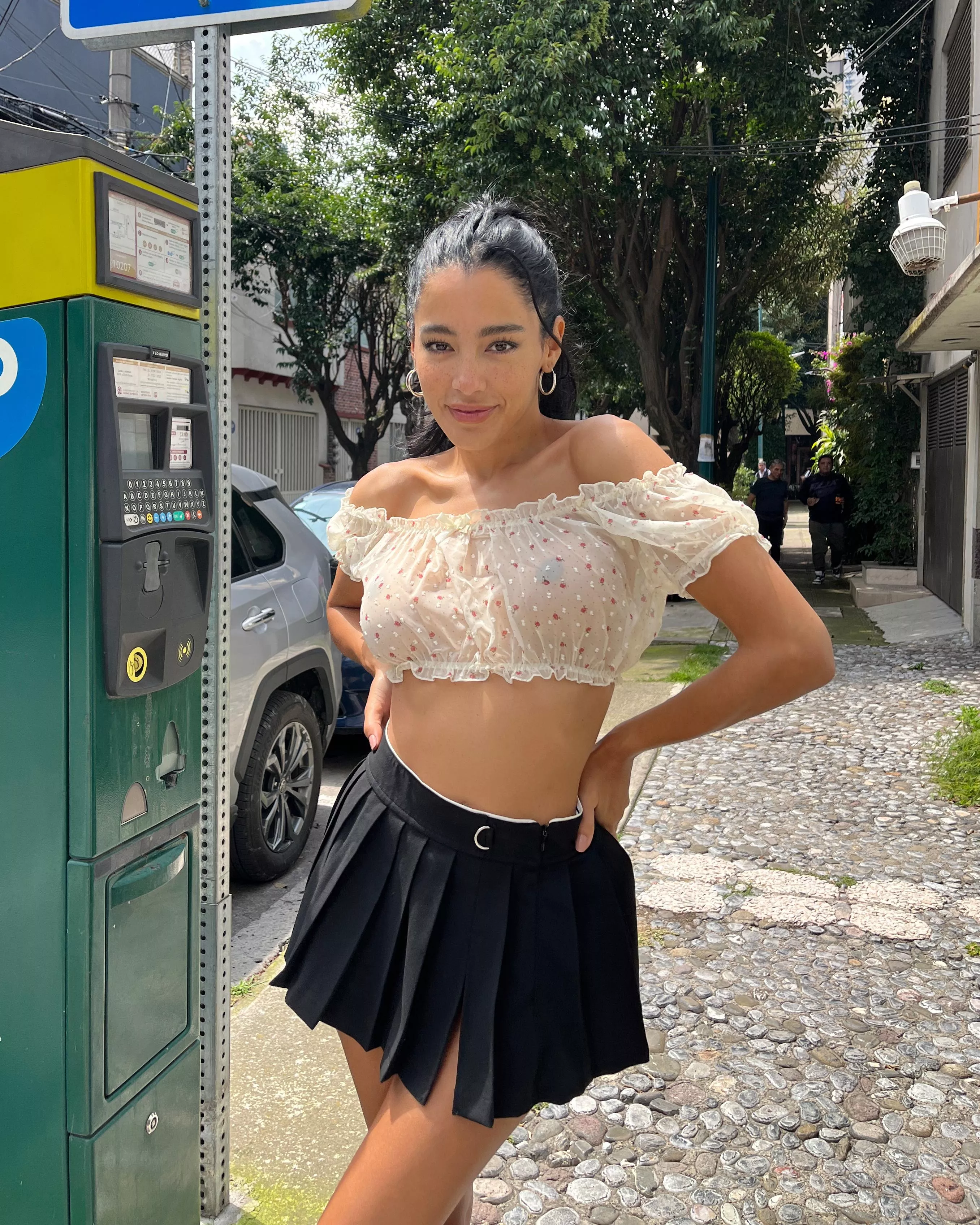 i really love go out on sunny days posted by BrownAshXO