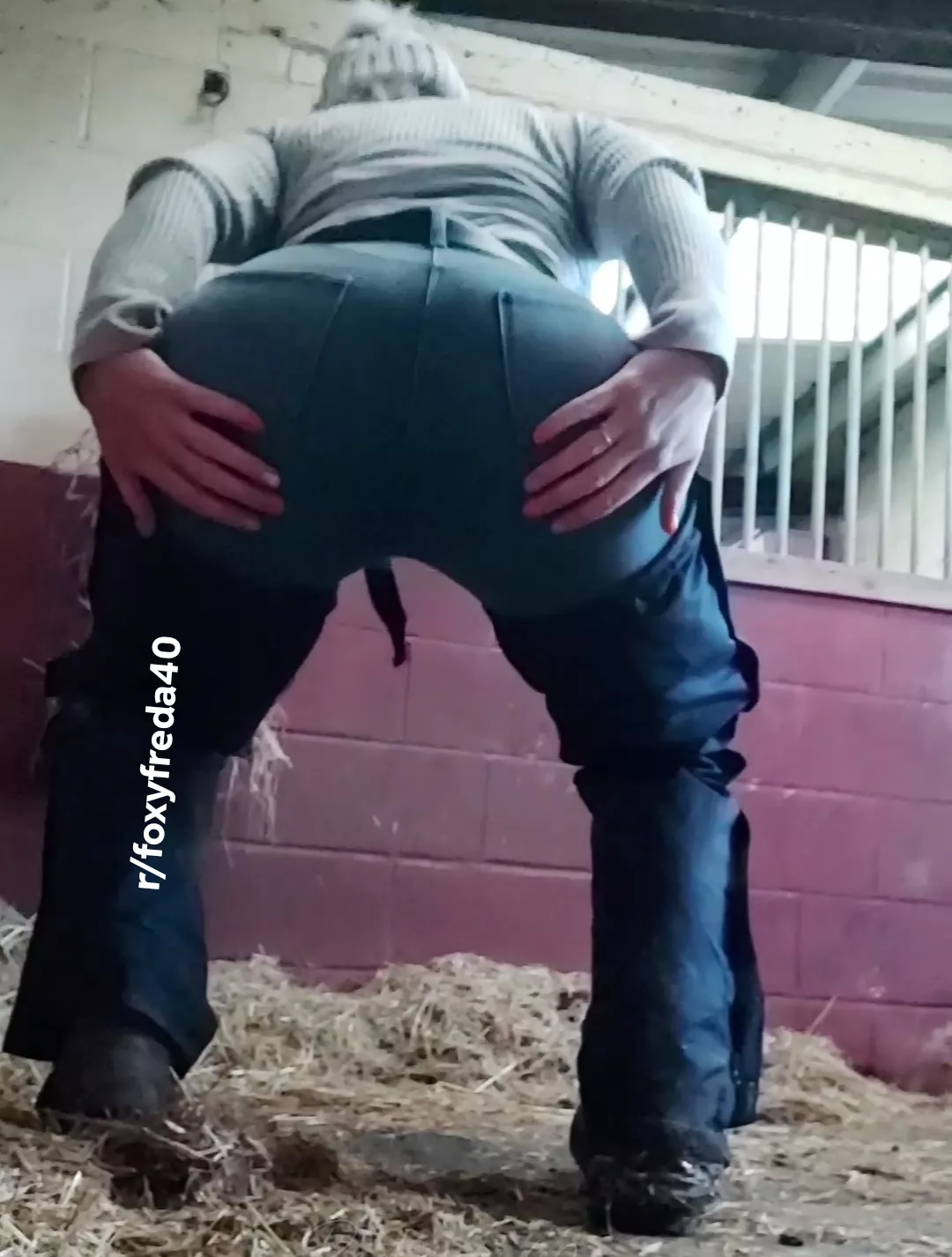 If only the jeans weren't in the way. I'm sure we can find a solution  posted by foxyfreda40