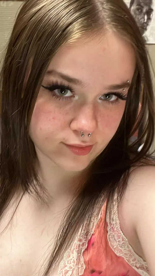 im live <3 come see me by LillyRivers