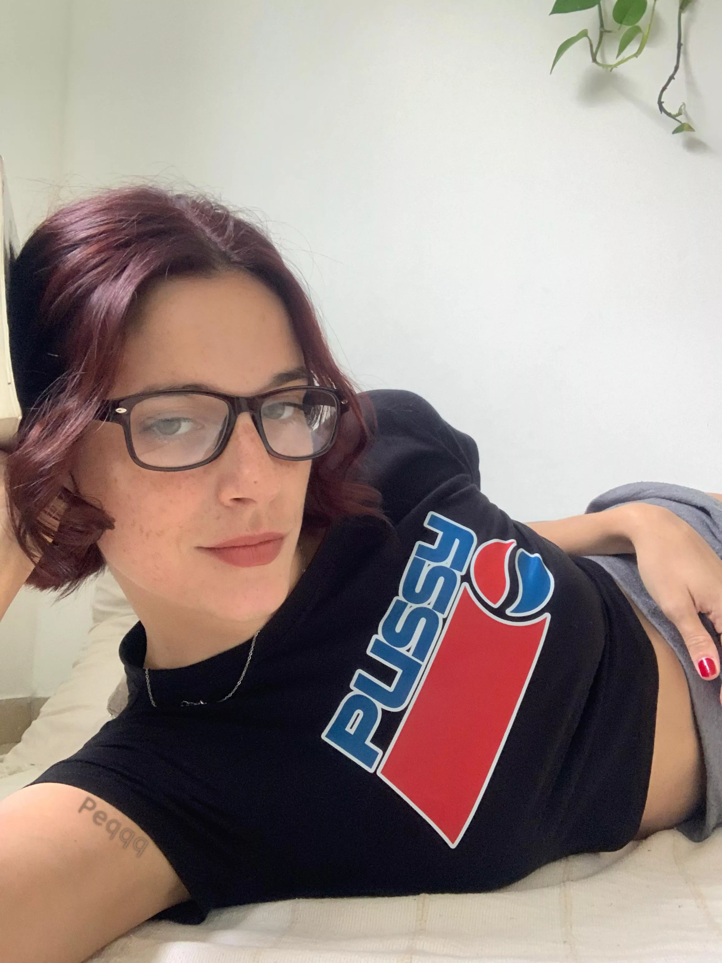 Just a look can be sexy  posted by peqqqqqq