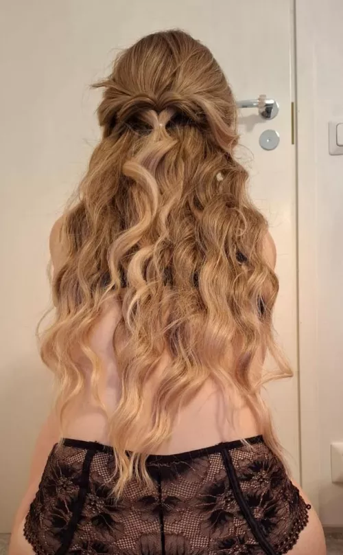 Love my hair 😇 by Emi_Lila