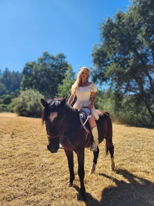 Missing the sun! by daintyrascal