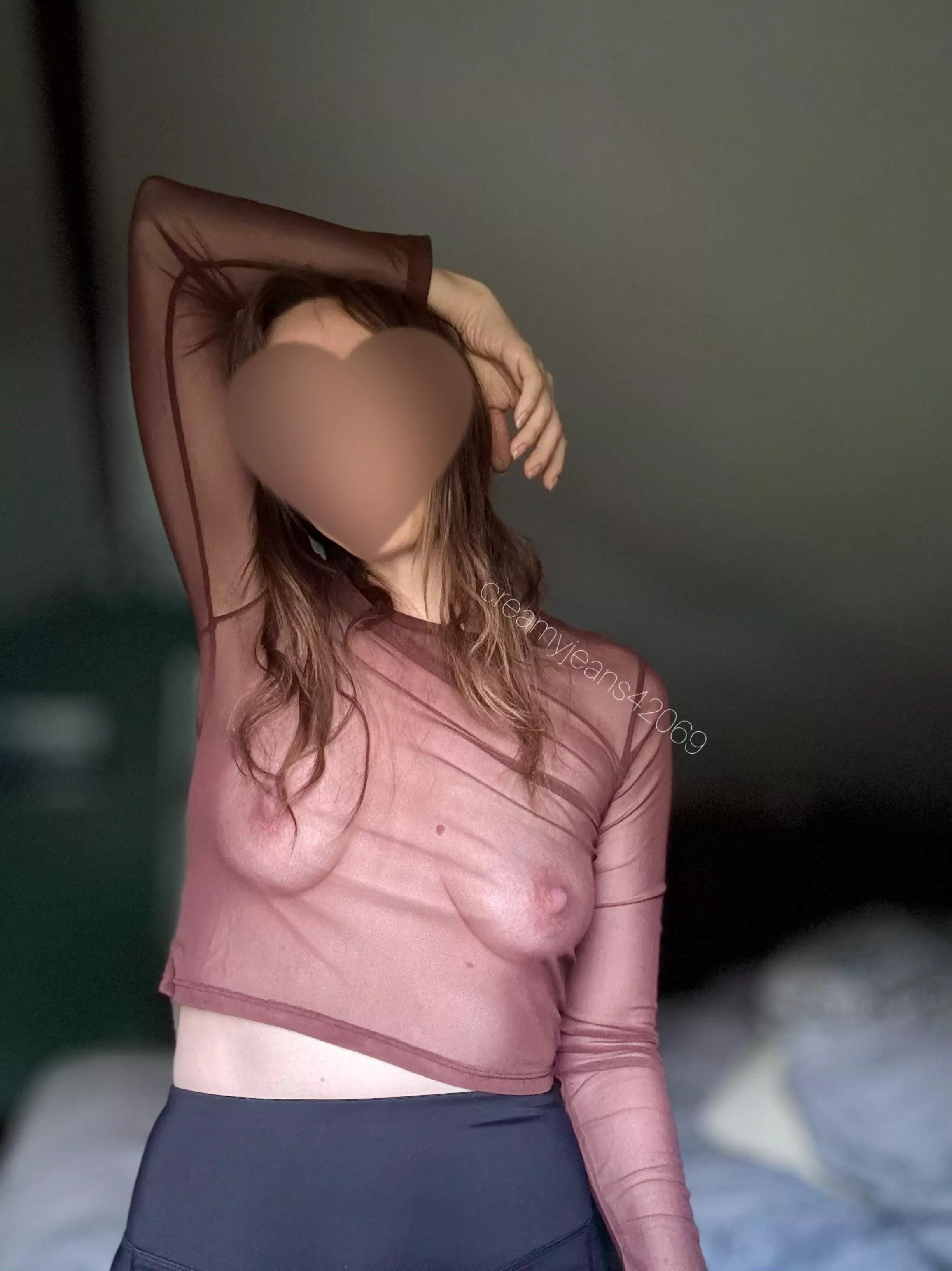 No frills posted by Creamyjeans42069