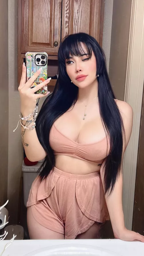 [OC] Fun fact: You can eat the stickers on fruit. by FeliciaVox