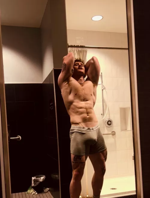 Off to work. Happy Sunday! by finx__xxx