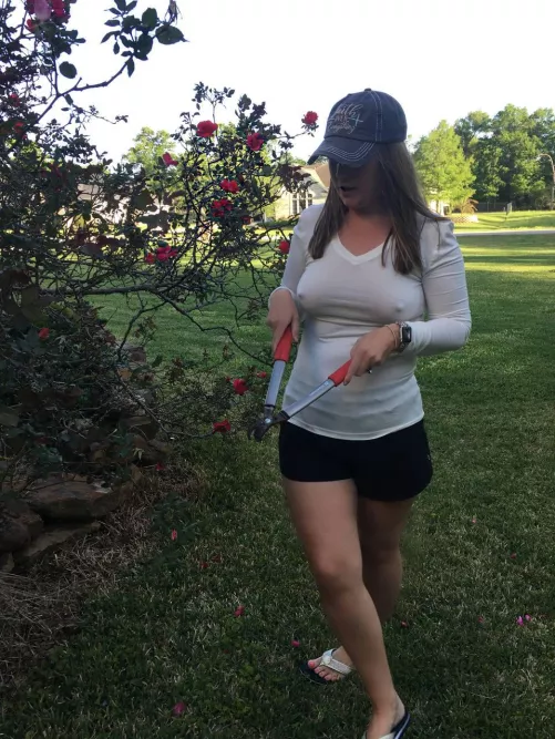 Ok. It got so much attention, she agreed to post this one without blur. Enjoy ☺️  by sweetiepie06969