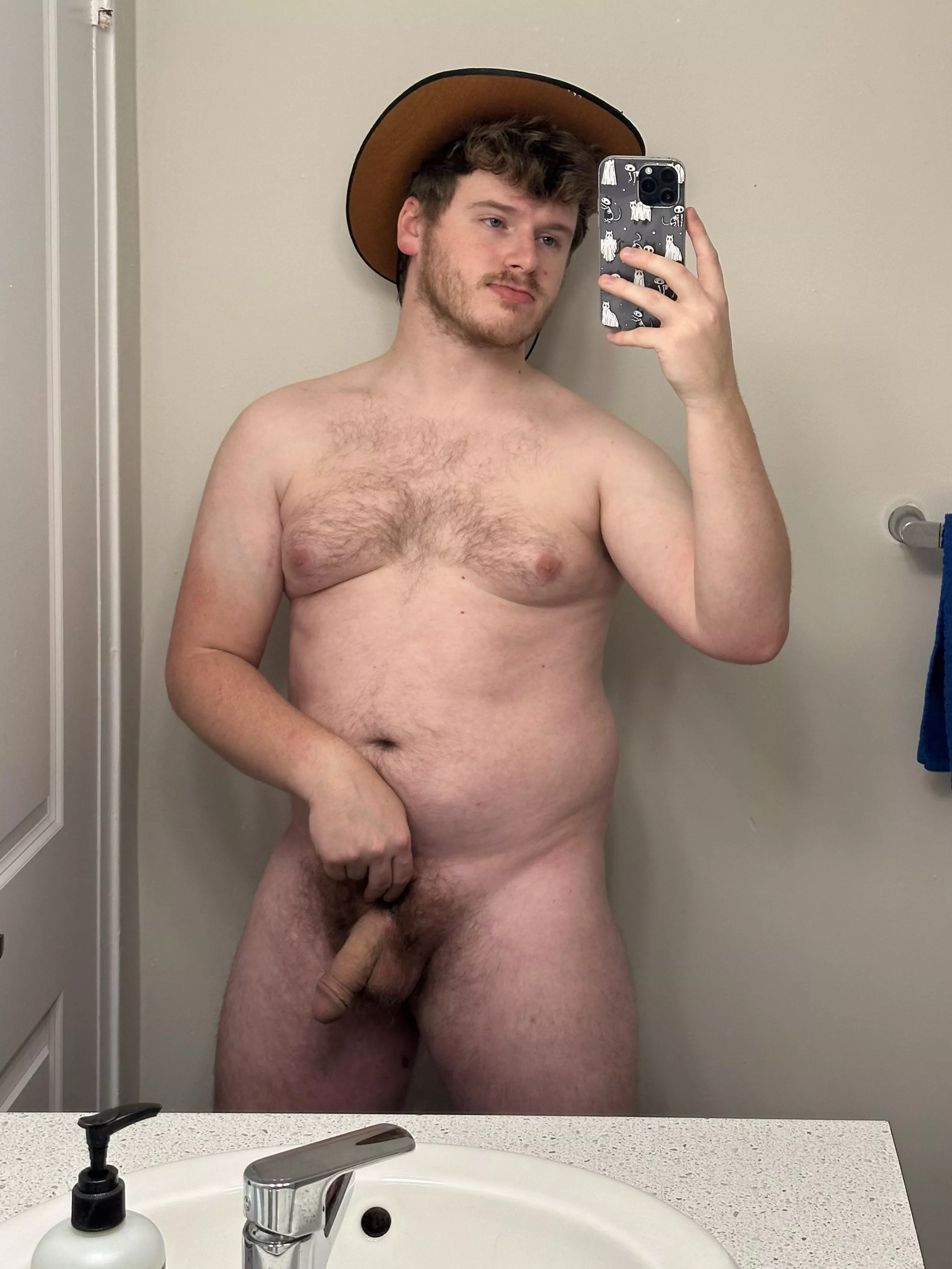 Save a horse, ride a cowboy 🐎🌾🧔‍♂️ [27] posted by thewinterson