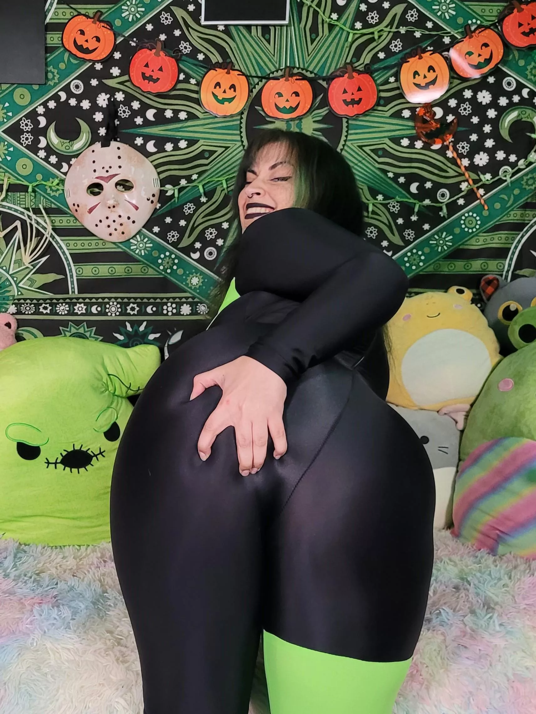 Shego's got a big fat ass.  posted by gutr0t