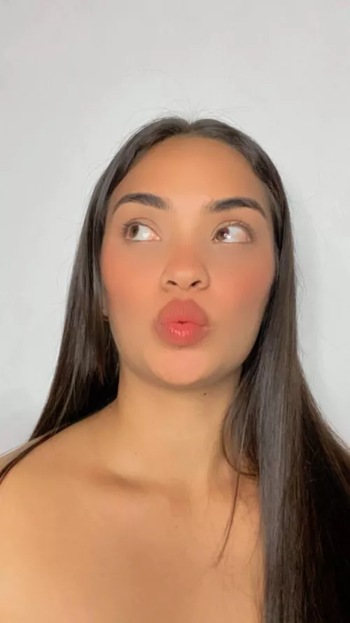 Stunning girl wants to make your dreams come true [Selling] sext, cam, vid, pic, gfe, rate. Come and enjoy! by EvelynFrostd