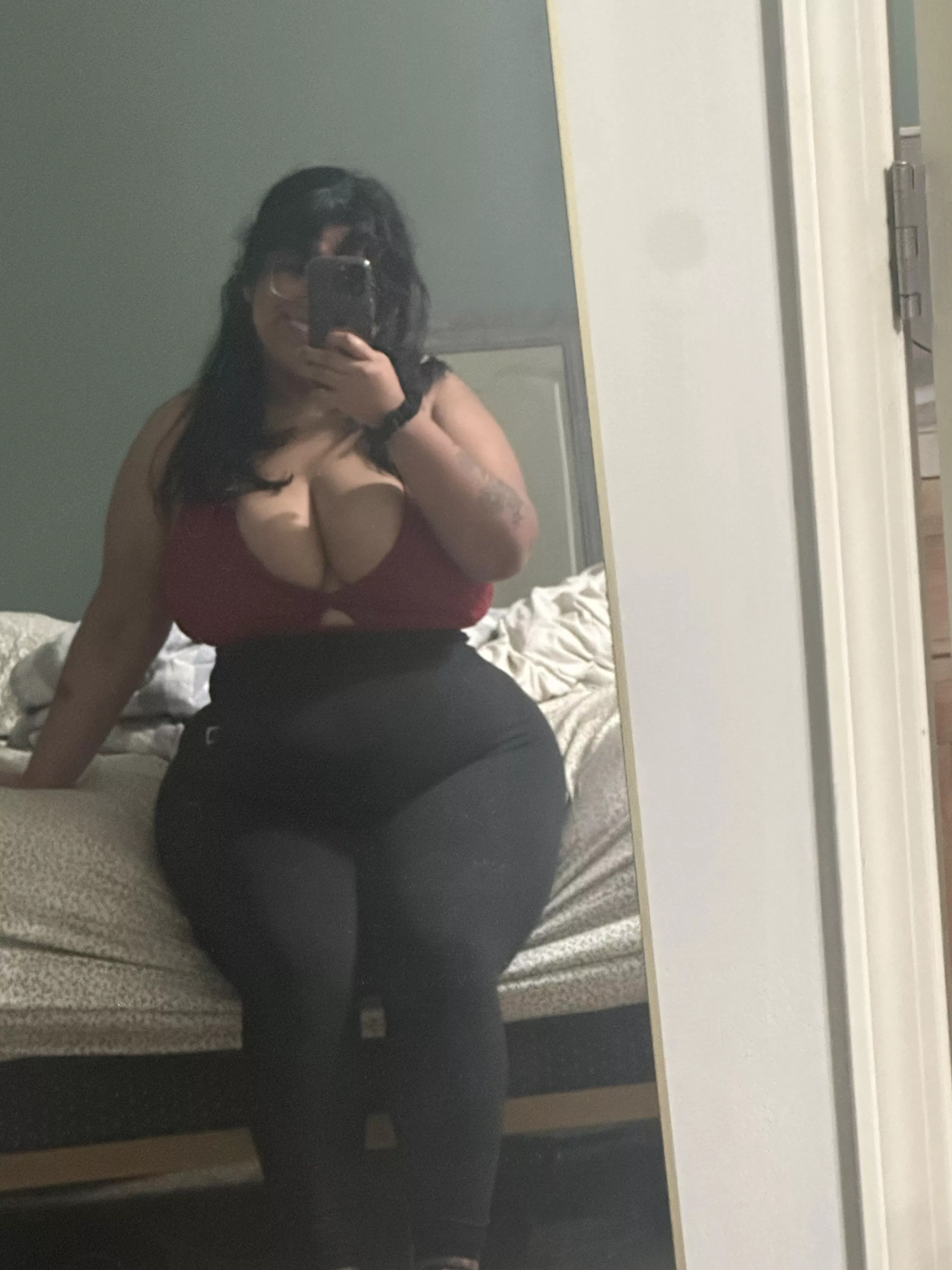 Thick in all the right places ❤️ posted by Pristine-Smoke3642