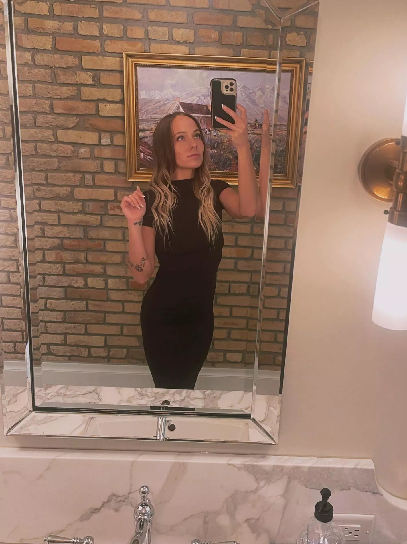 This dress stole my heart the moment I put it on posted by BlairHollow