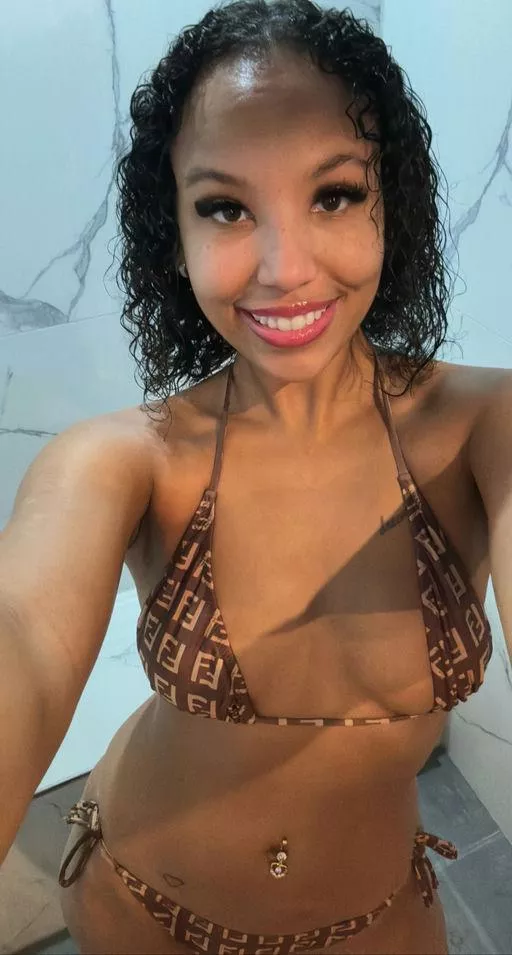 U’d lose control feeling my body against urs posted by romy_indy