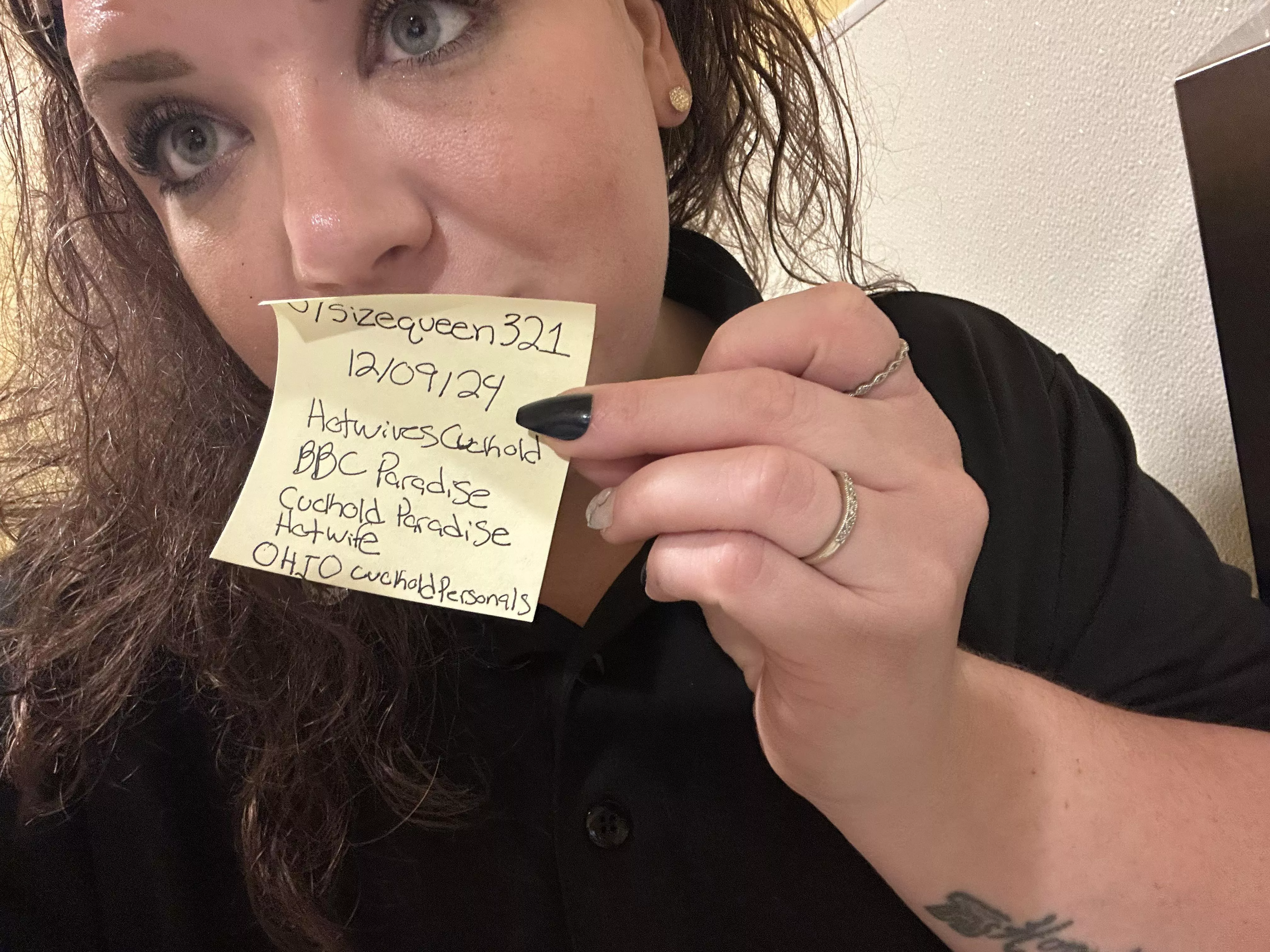 Verify me  posted by sizequeen321