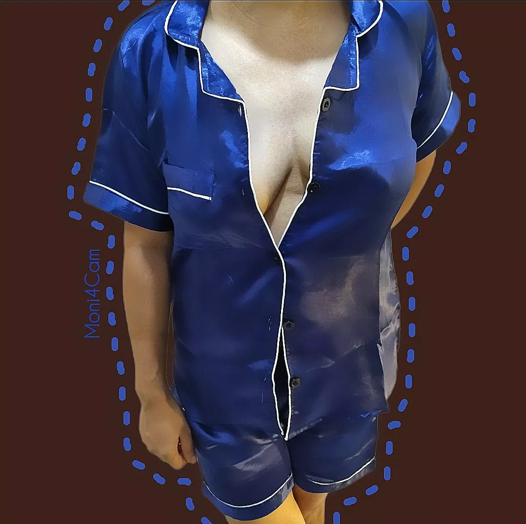 Went to the hypermarket - The cashier took his time to count the change posted by Moni4Cam