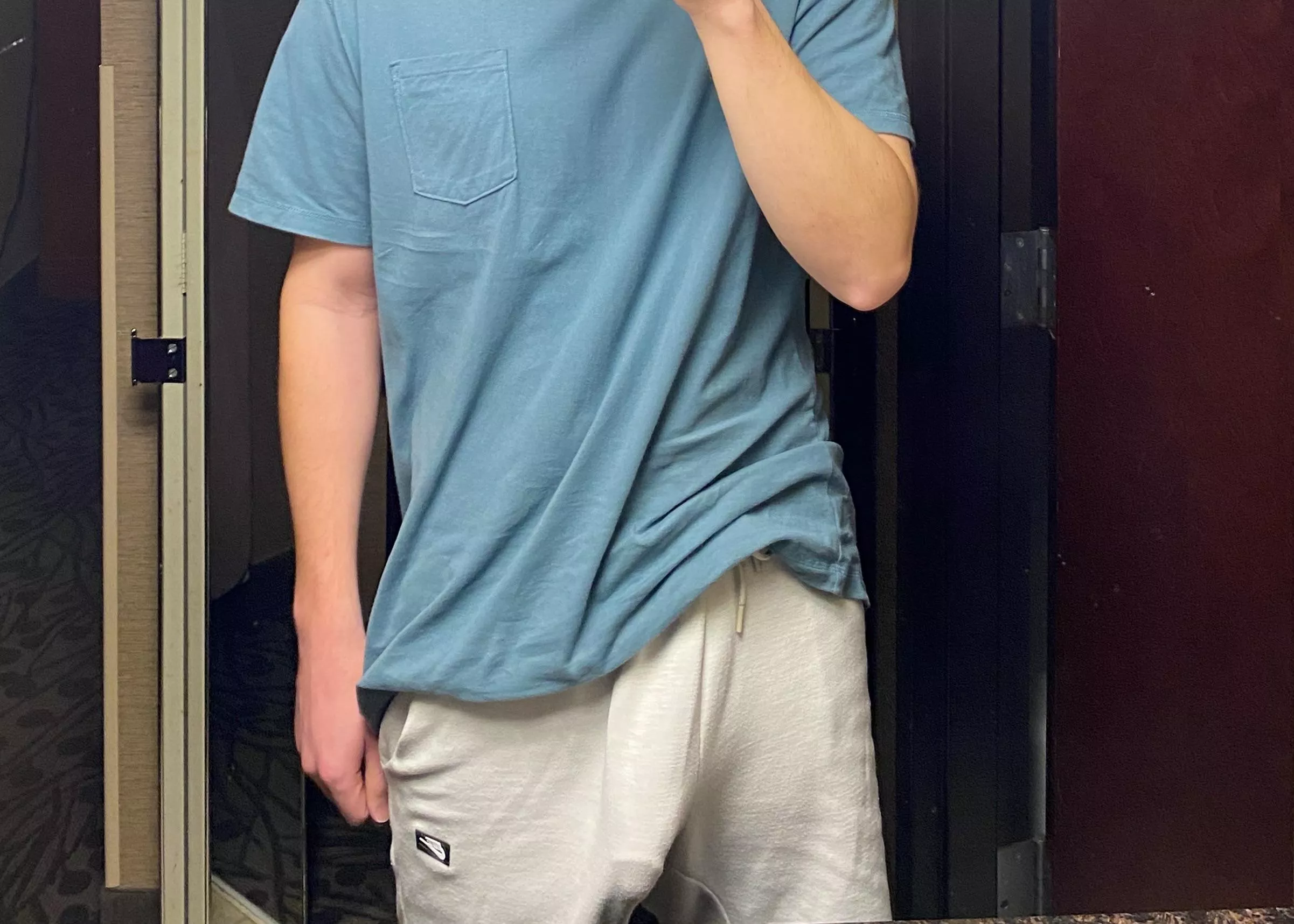 Would you stare at my bulge during grey sweatpants season? 🐴  posted by lankyskier9