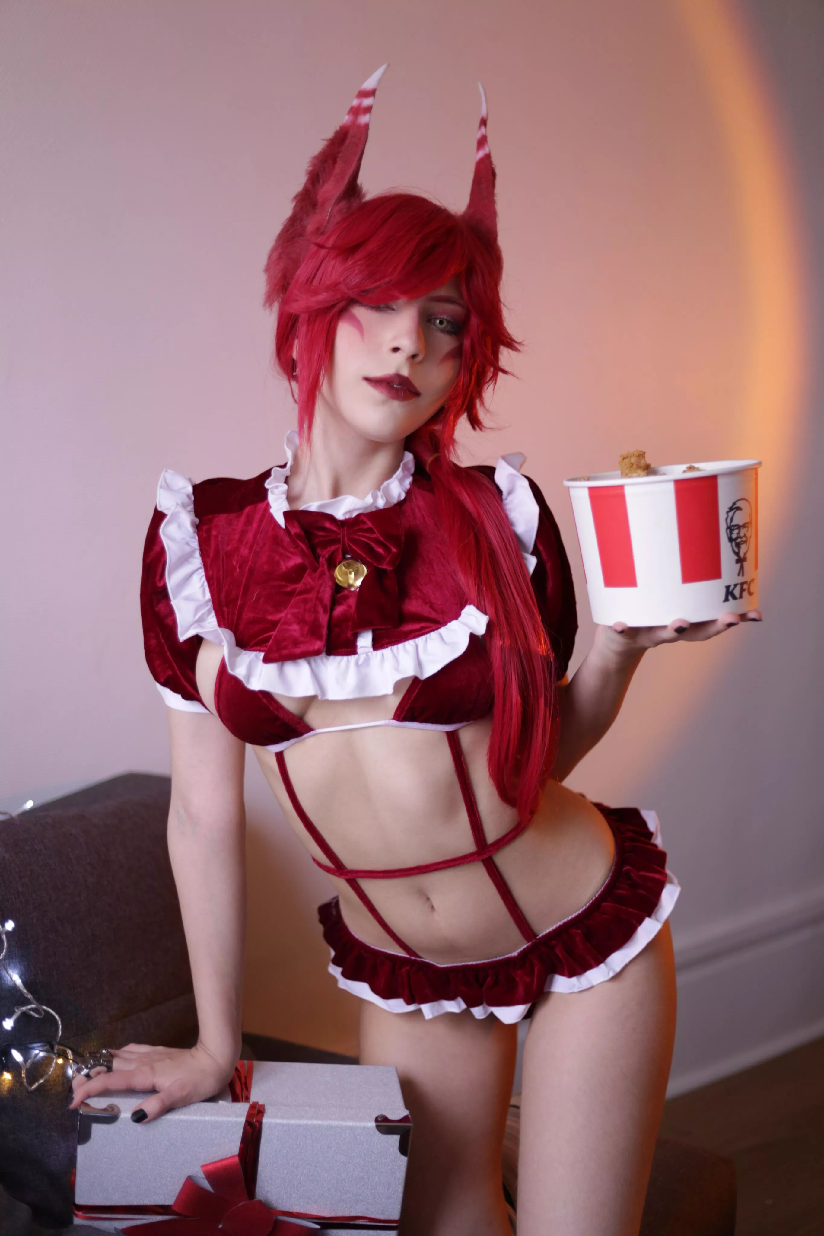 Xayah x KFC bucket for christmas (smexyoracle) posted by _soracle