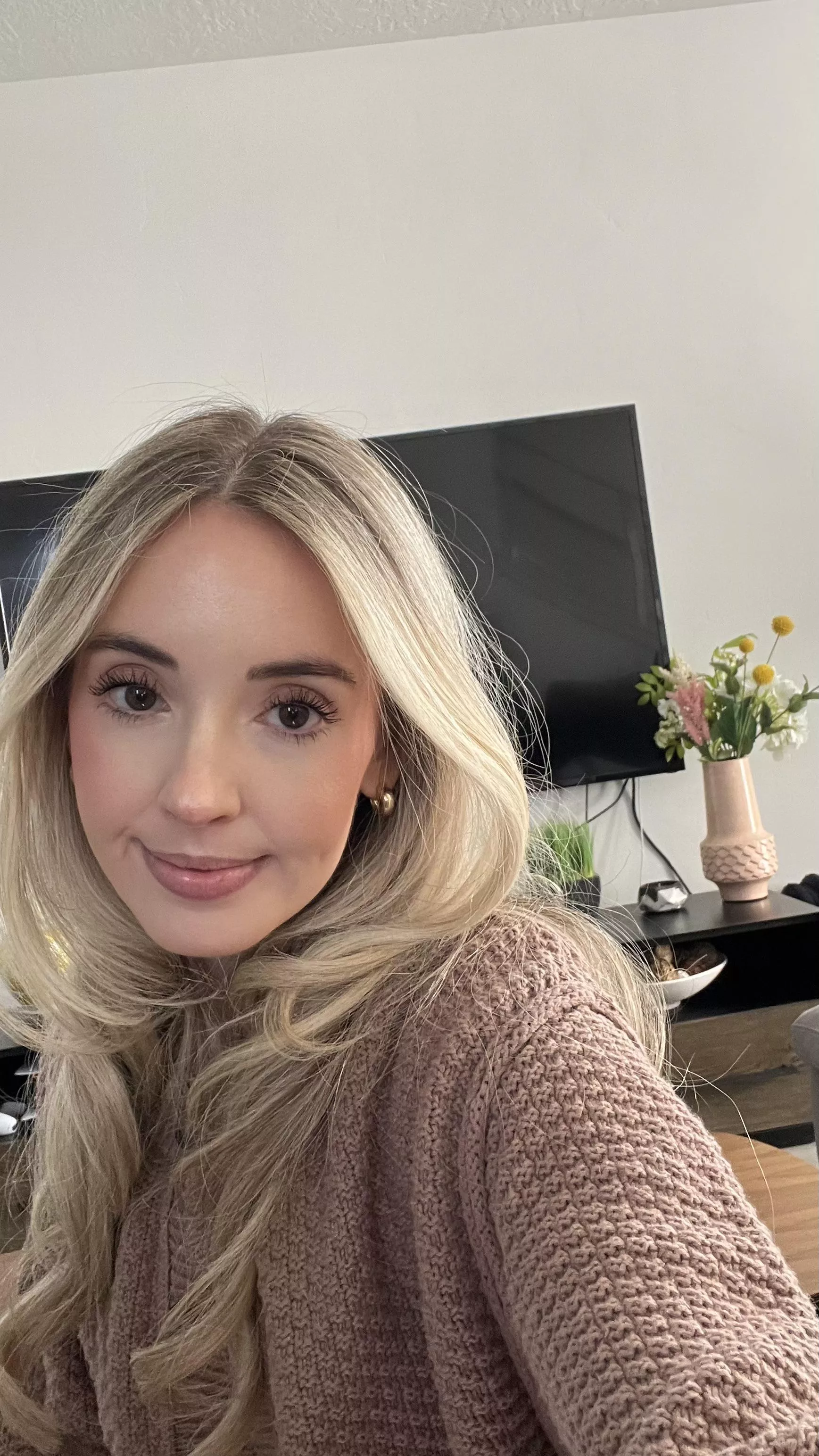 33 take me on a date  posted by vegansoda