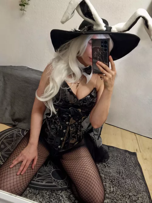 Do men really prefer natural by LunaticalWitch_