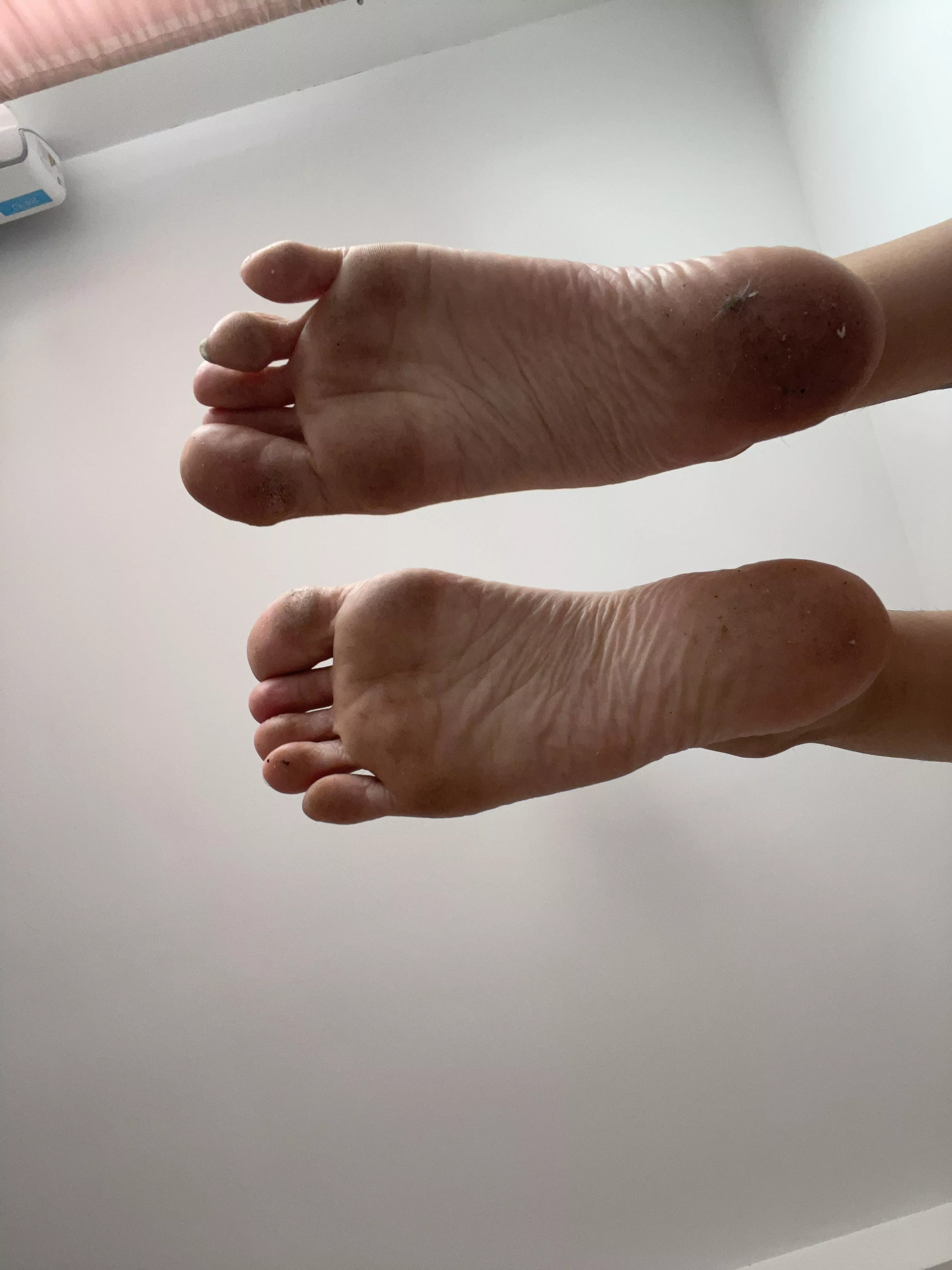 Explain to me what turns you on about dirty feet ☺️
 posted by Sweet_Kameeni
