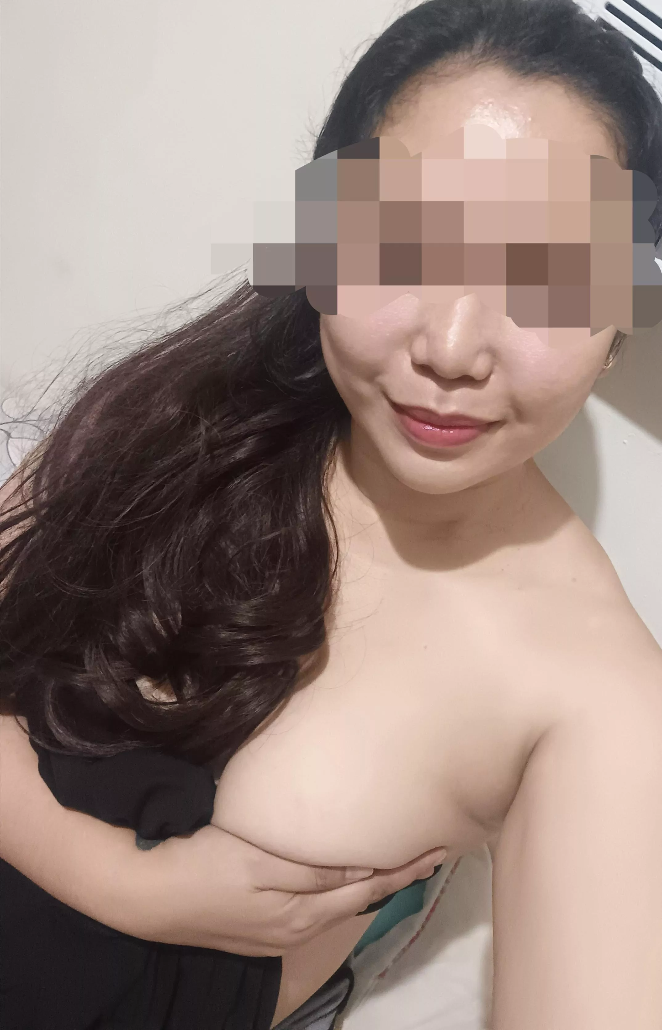 👀(f) posted by Yurmoon162711