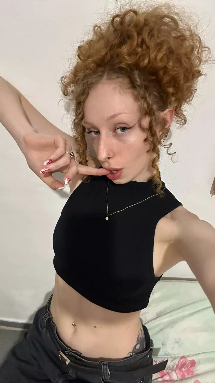 Good afternoon! posted by sadewaxes