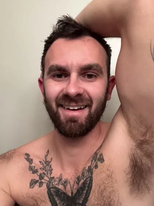 Hairy sweaty pits 🥵 by johnniek41695