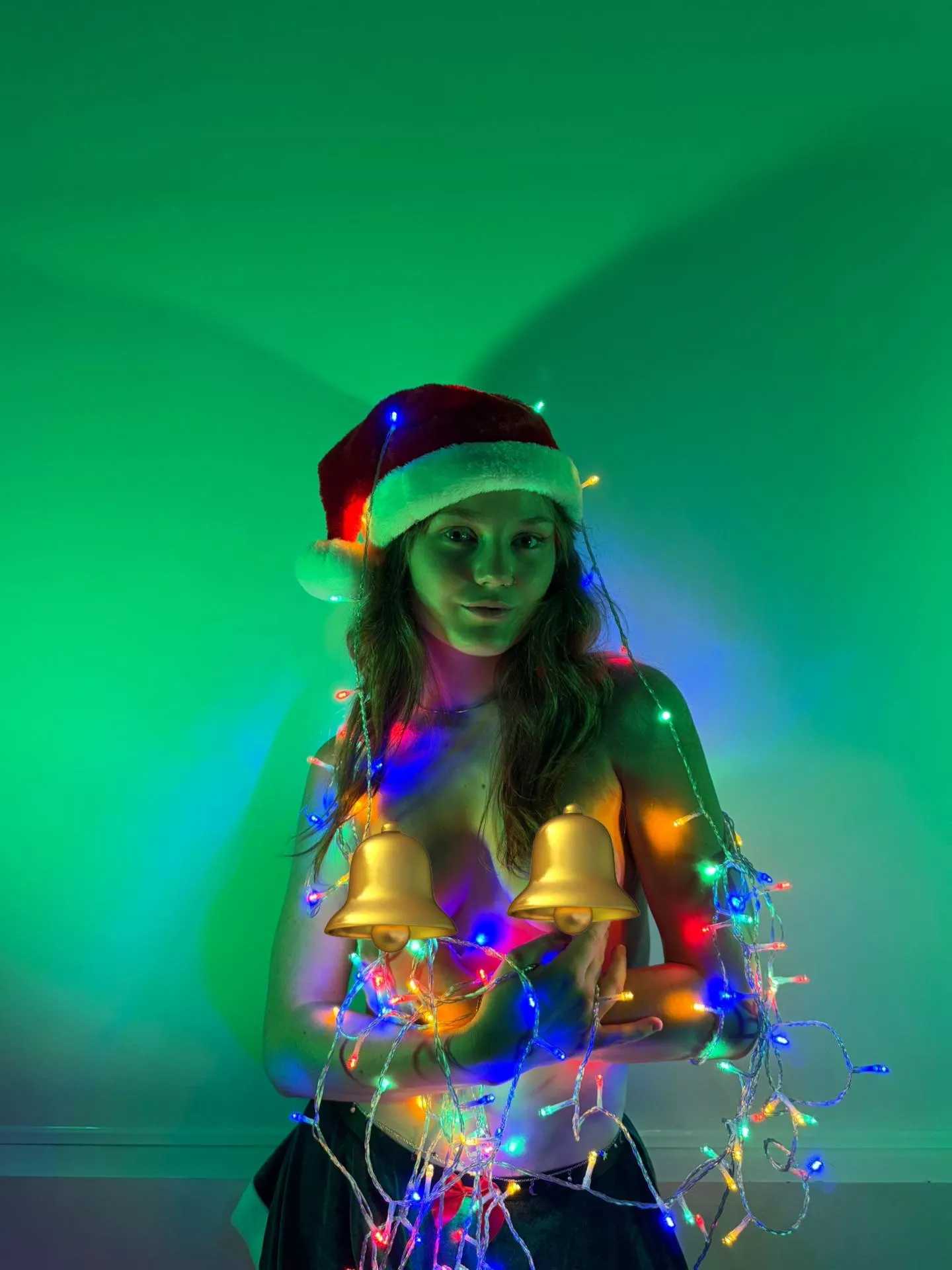 HOE HOE HOE🔔🎄😈💋 posted by Karma-Gen