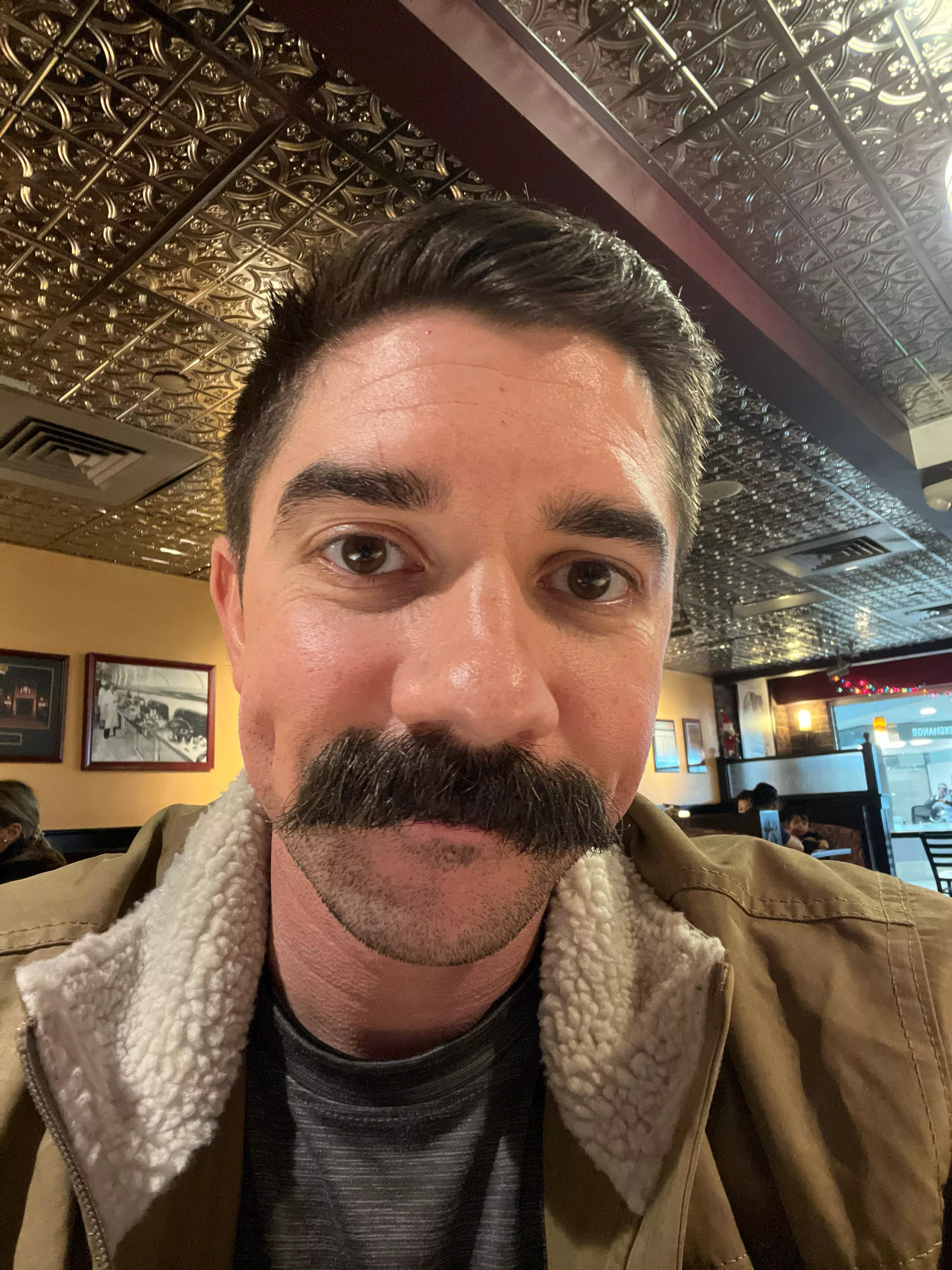 How does a 3 hour layover look? posted by stacheshady