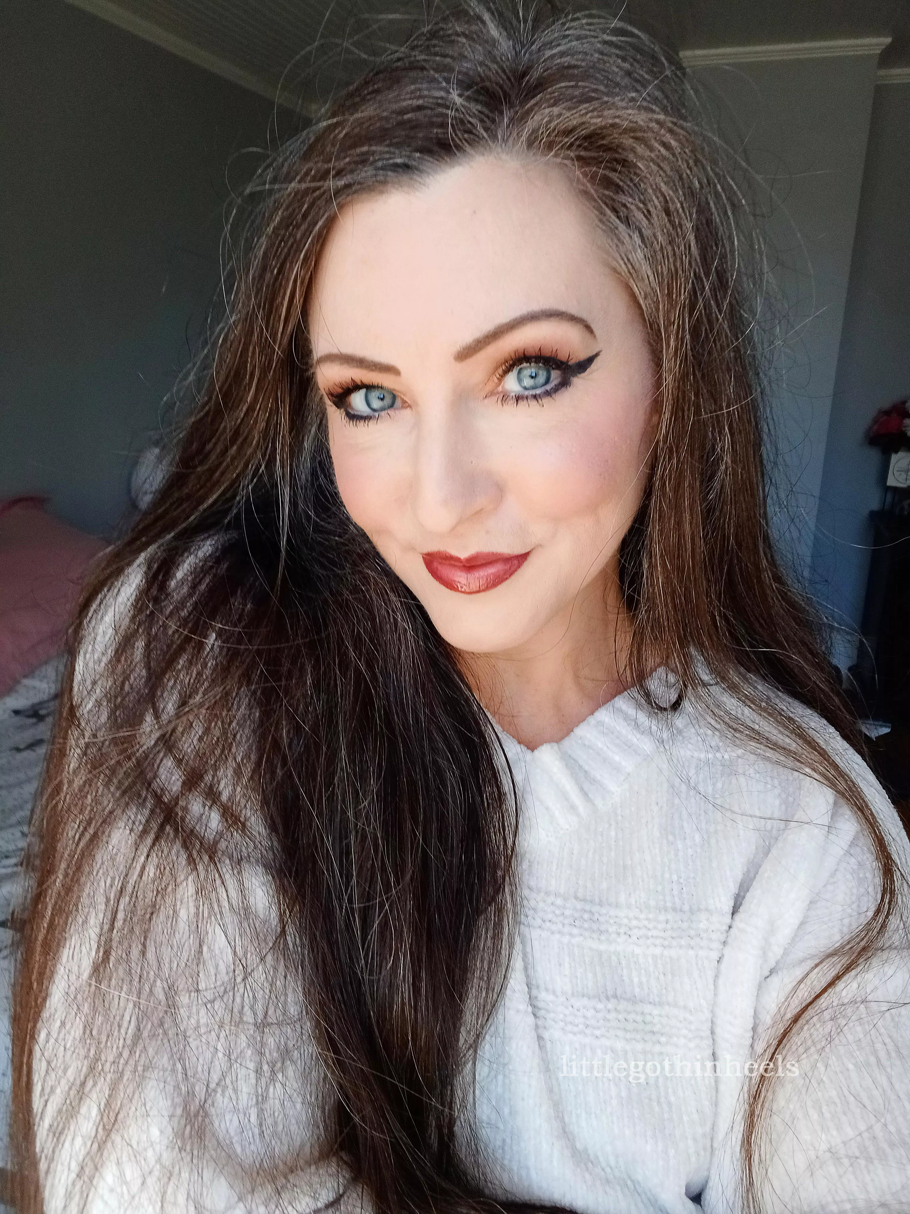 How would you rate over 40? (I'm 43) posted by littlegothinheels