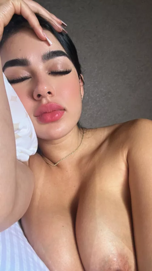 How would you wake me up? by GlobetrotterGlam