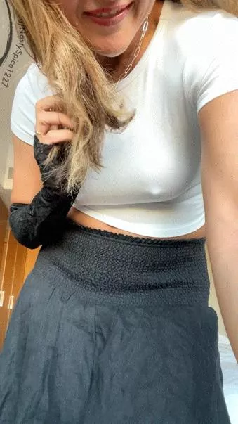 I'm a mom who wants to help set up your xmas tree (f45) posted by NastySpice1227