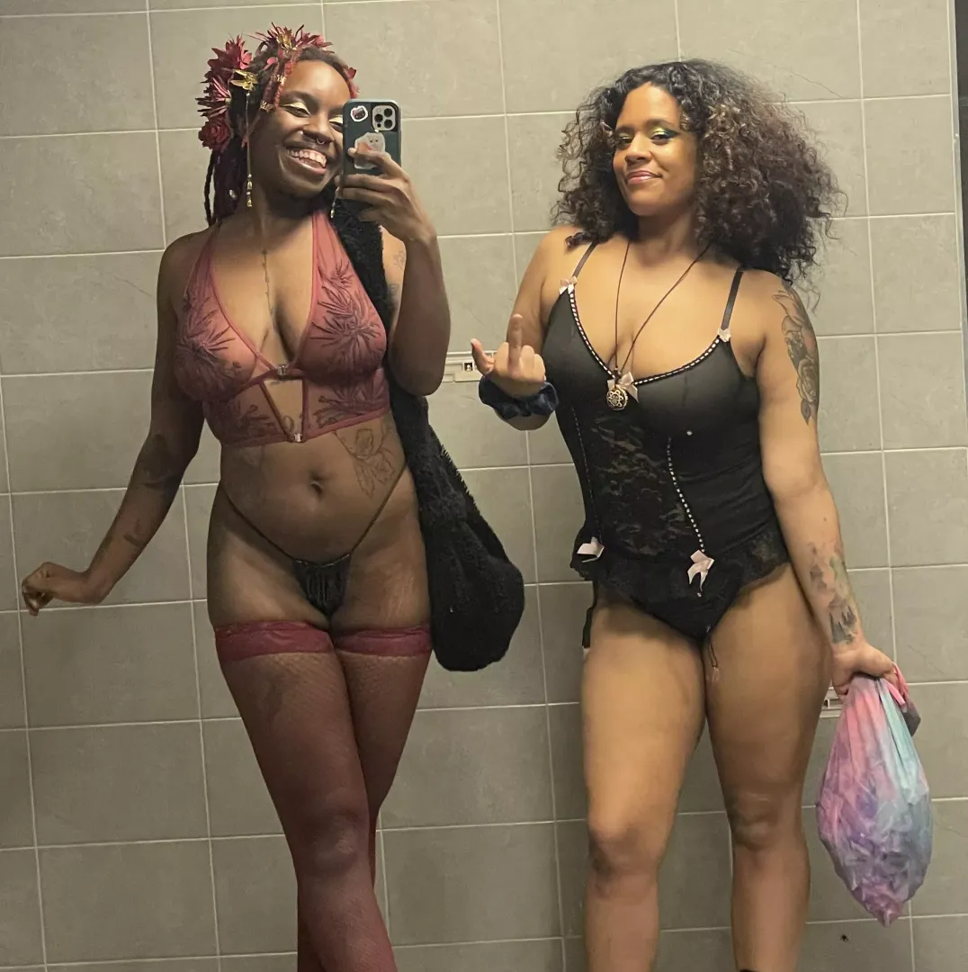 Mirror selfie at the strip club by PiscesandClassy