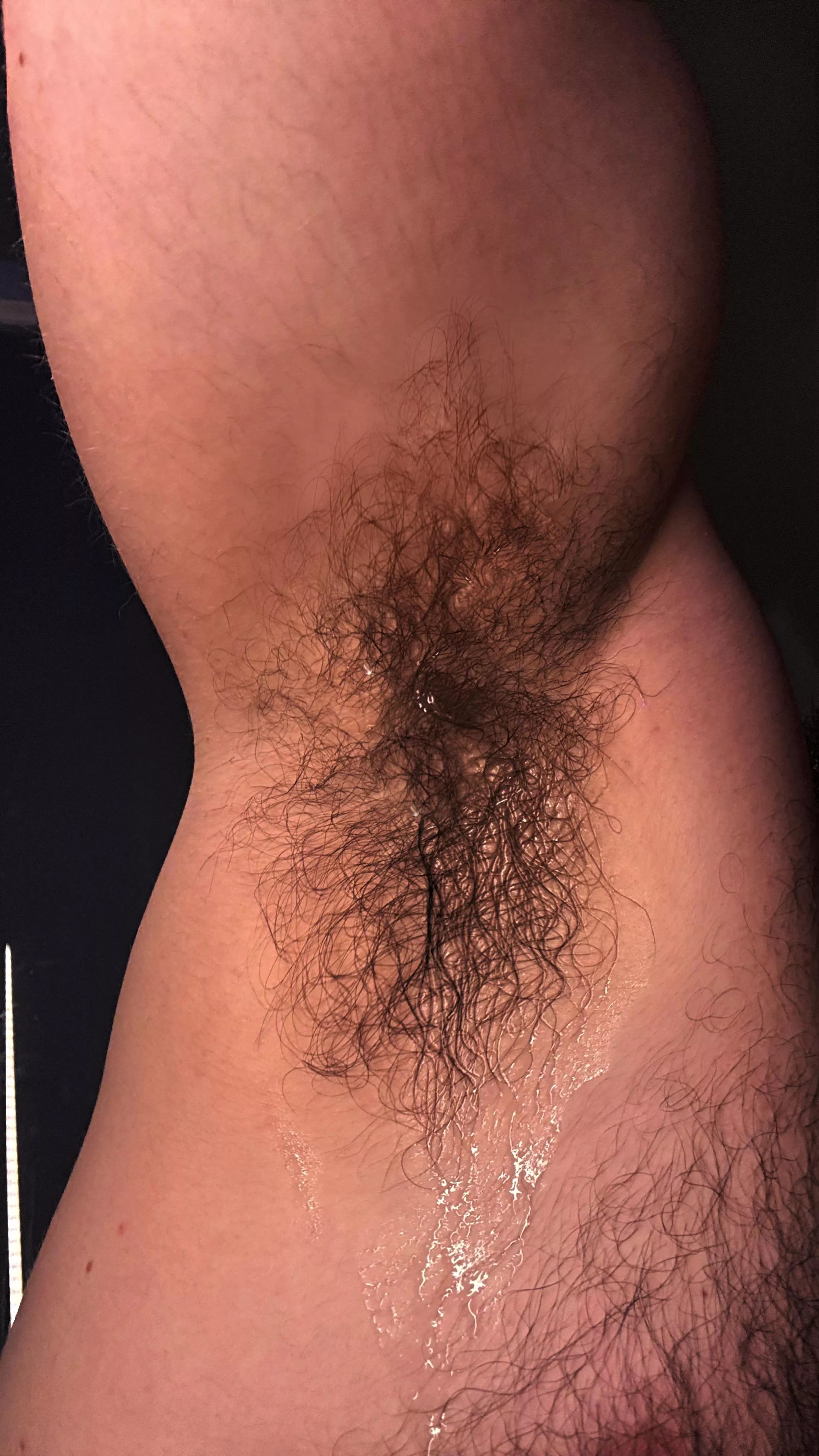 Musky pits  posted by armpitwoll