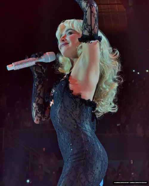 Sabrina Carpenter Armpit by nick_nance