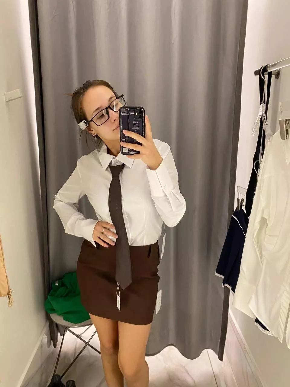 Secretary can wear ties instead of collars posted by fozzyteens