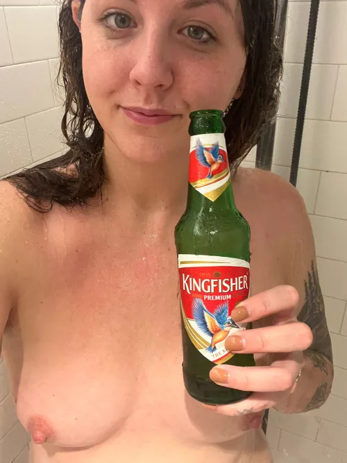 Sleepy shower Kingfisher  by the_other_natasha