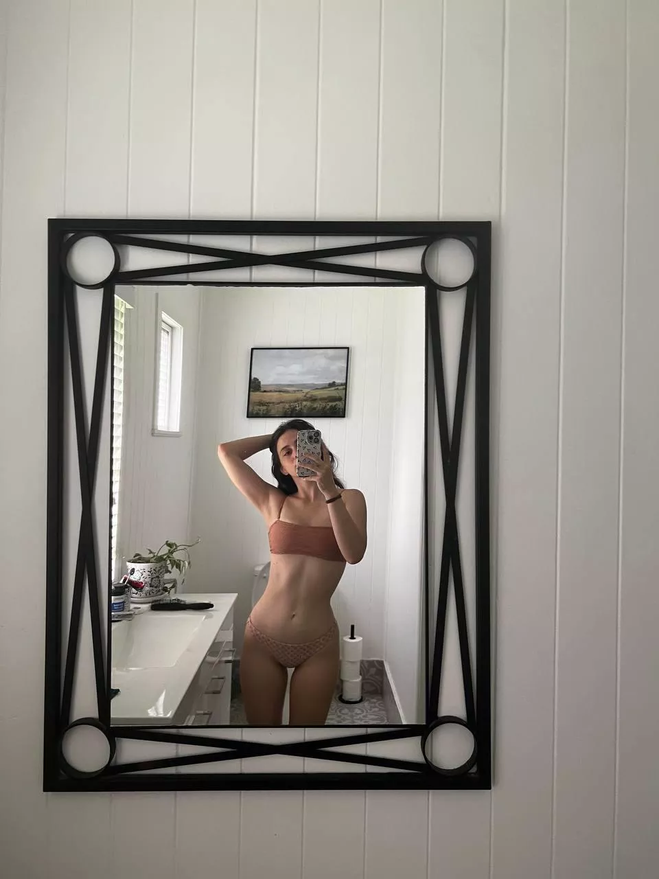 so tiny  posted by tigeressmonroe