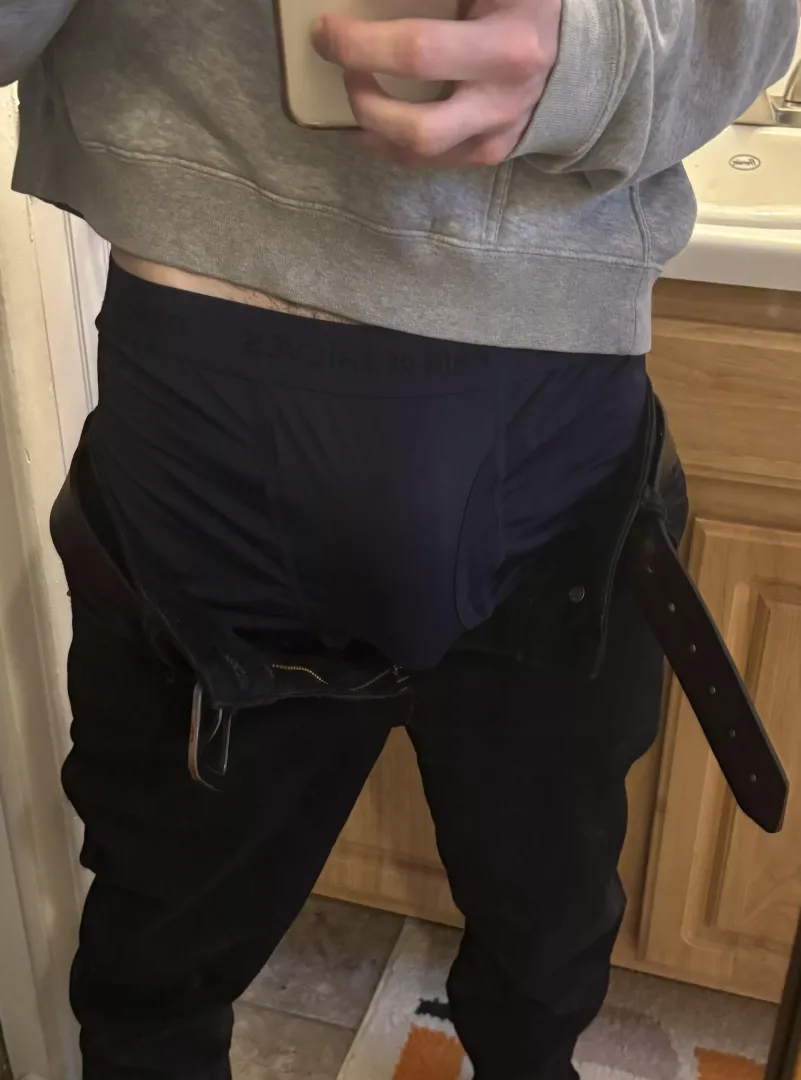 Before work bulge posted by Bircargan