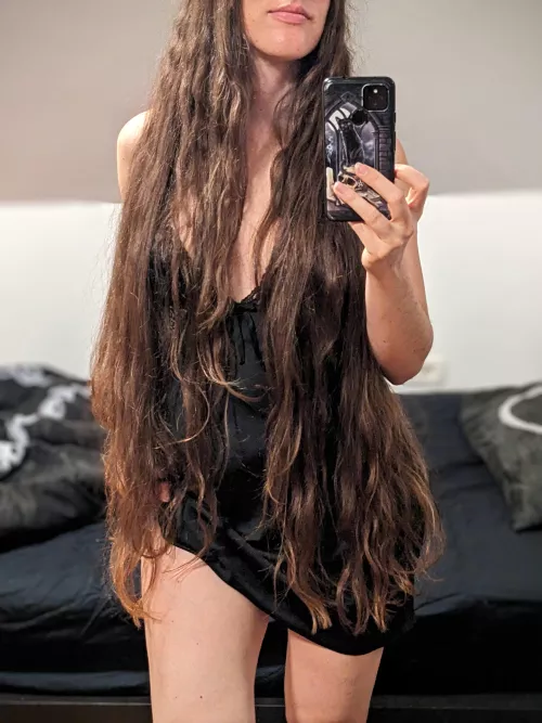 Lucky that my long hair looks good even when not brushed out by darkspellslingerie