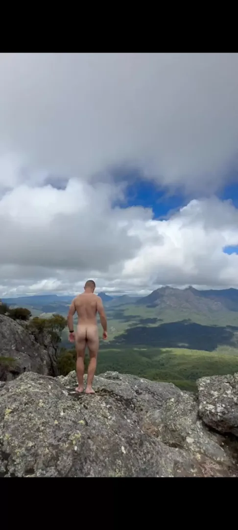 Who missed summer? ⛰️☀️ posted by run12rum