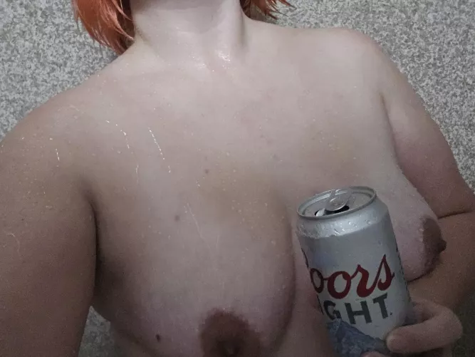 A coors light is making this shower just right  by ladywingsthewhite
