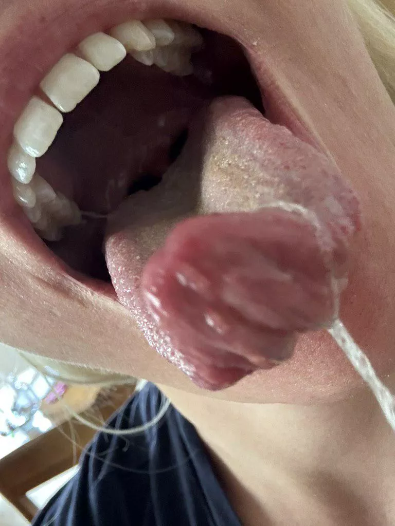 Come catch it in your mouth posted by jennyahegaoblonde