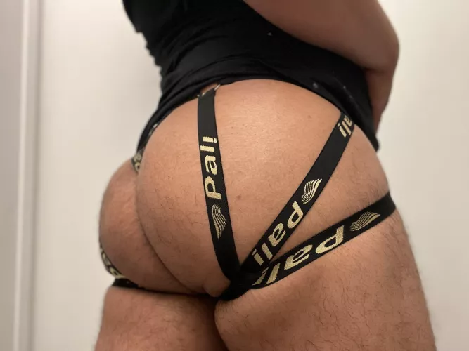 Extra straps 🤭 by Rainbow_poop69