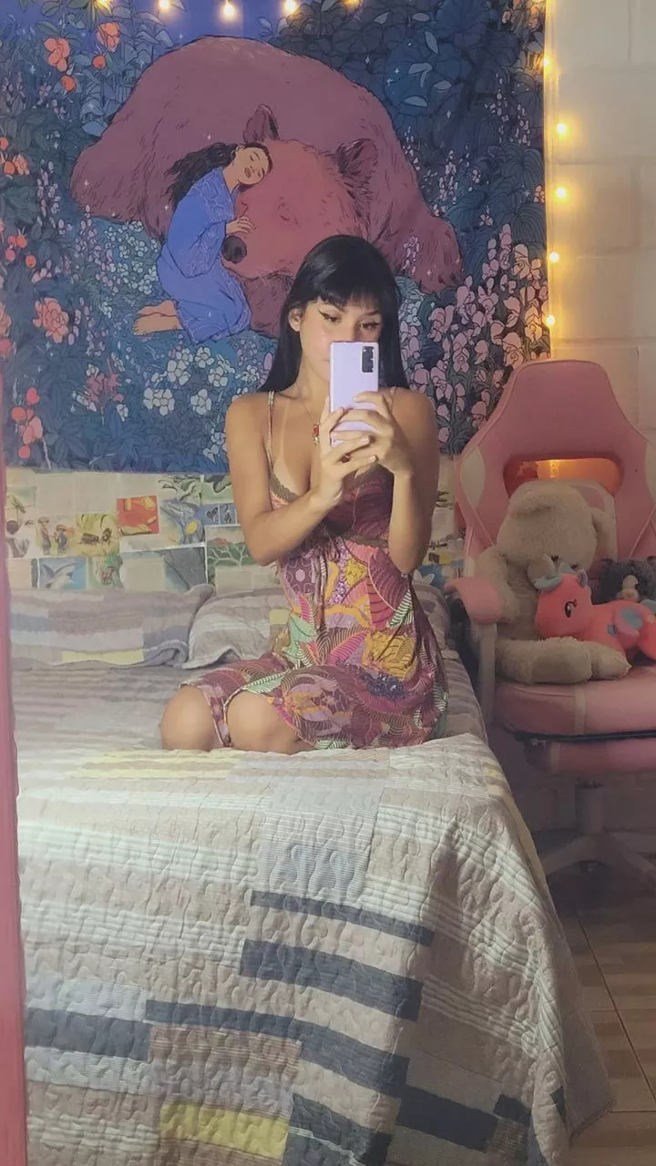 F18, horny and down to chat! Snap: Bella.lifts/ Telgram: Luajully posted by Bella-fit