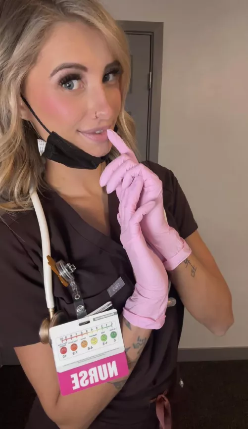 Here to assist you by nurseariaxo